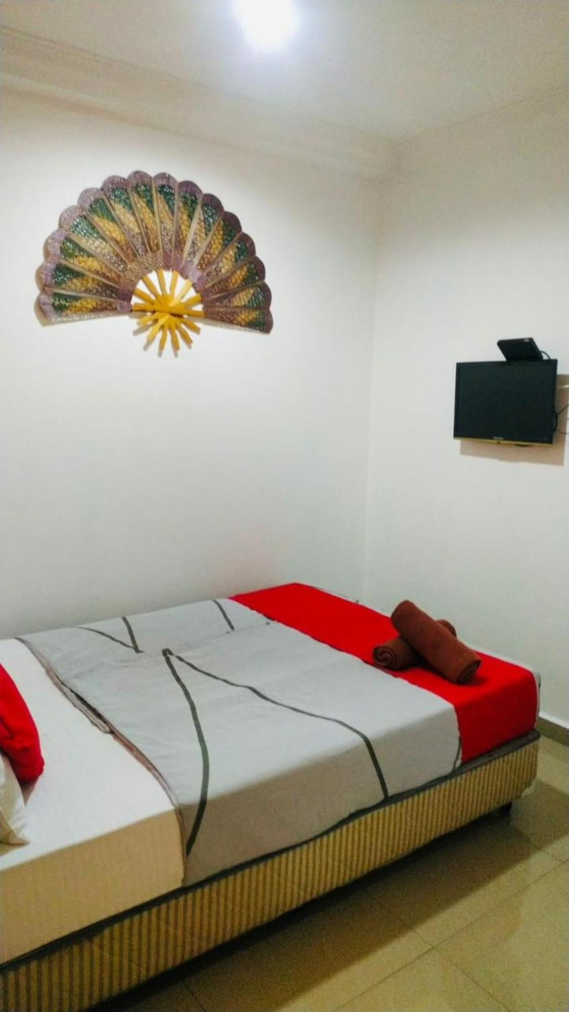 קאמפונג בגאן לאלאנג Hotel Casa Reo מראה חיצוני תמונה